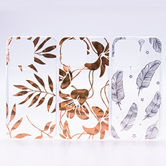 iPhone 13 6.1 Clear Feather Case