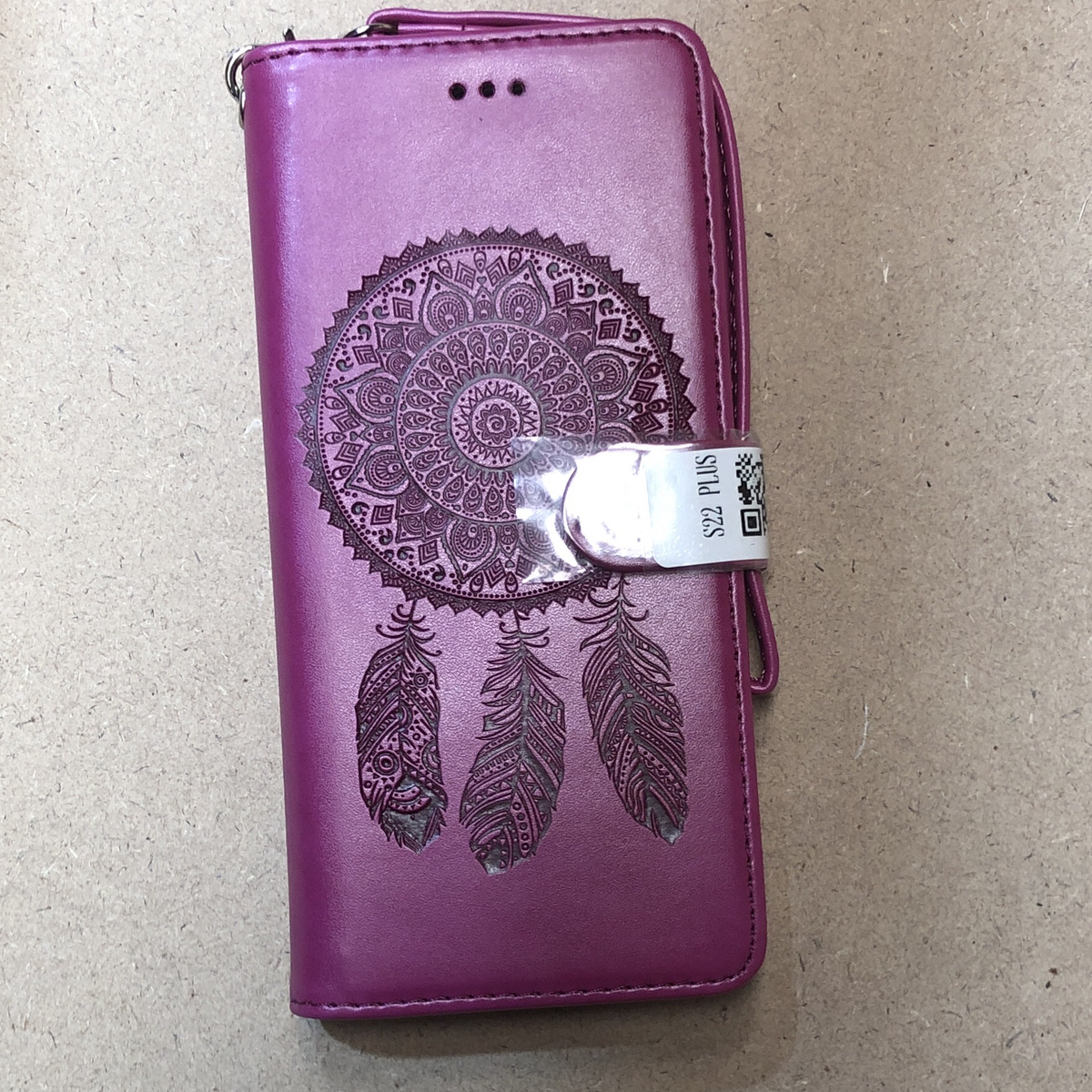 Samsung S22 Plus Book Case Embossed Dreamcatcher